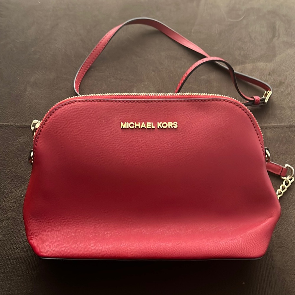 Michael Kors Crossbody Red w/ gold chain strap